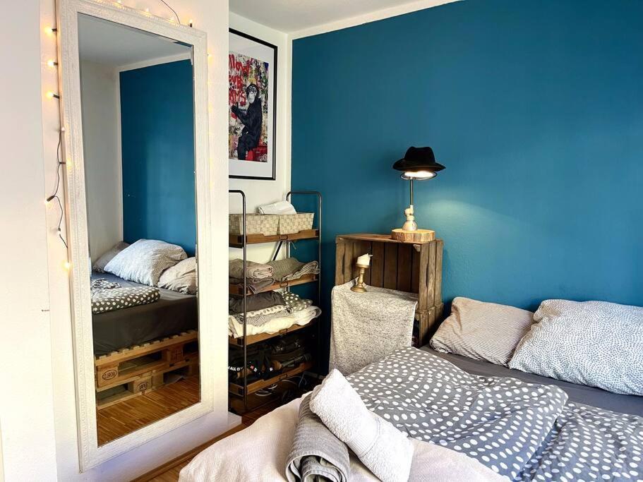 - Chilliges Zimmer In Dusseldorf Mit Balkon & Kuche; Big Tv And Bed - מראה חיצוני תמונה